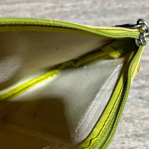 Coach vintage green and mustard color wristlet with 2 front pockets - Picture 7 of 15